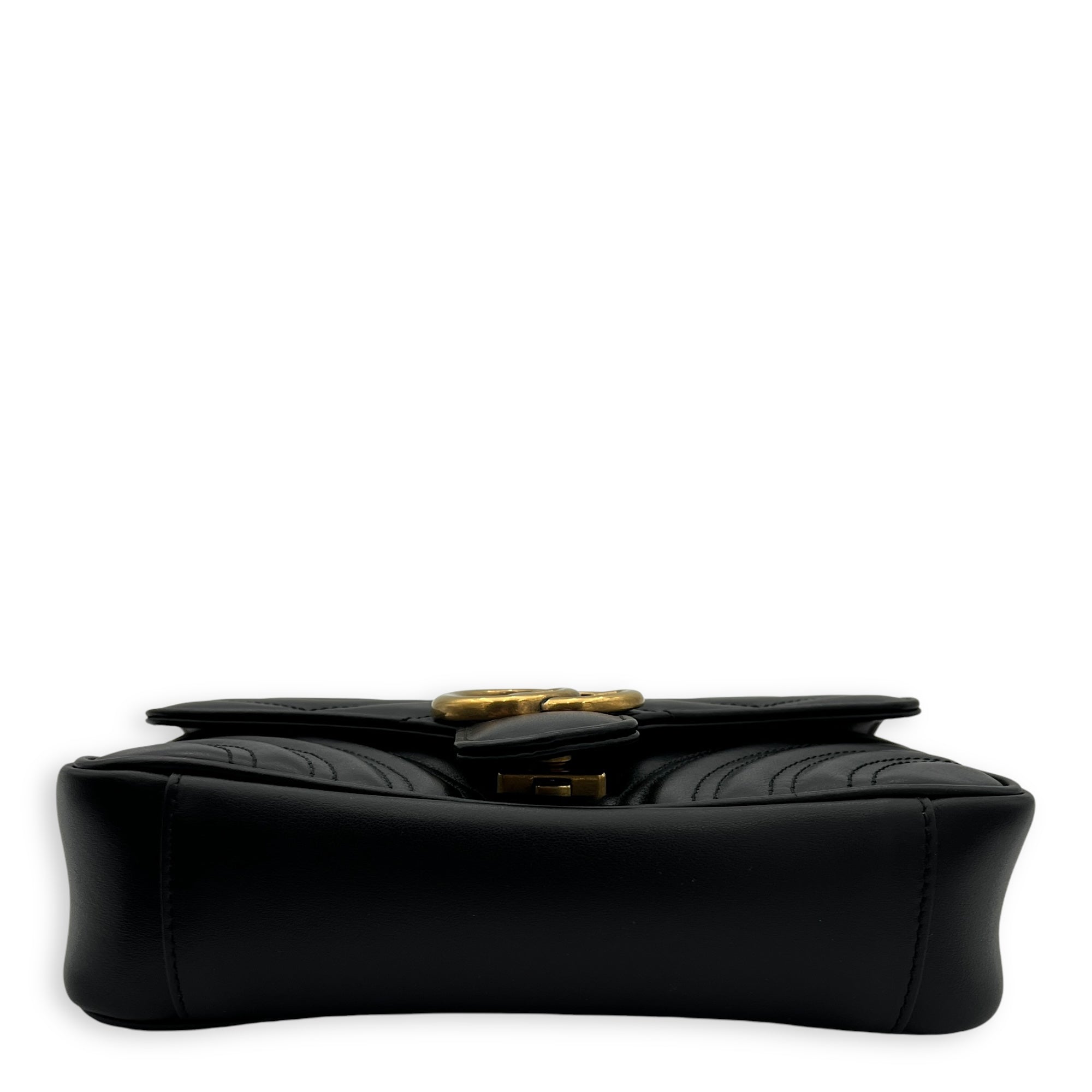 Gucci GG Marmont Shoulder Bag Mini Black in Calfskin, Gold hardware_5