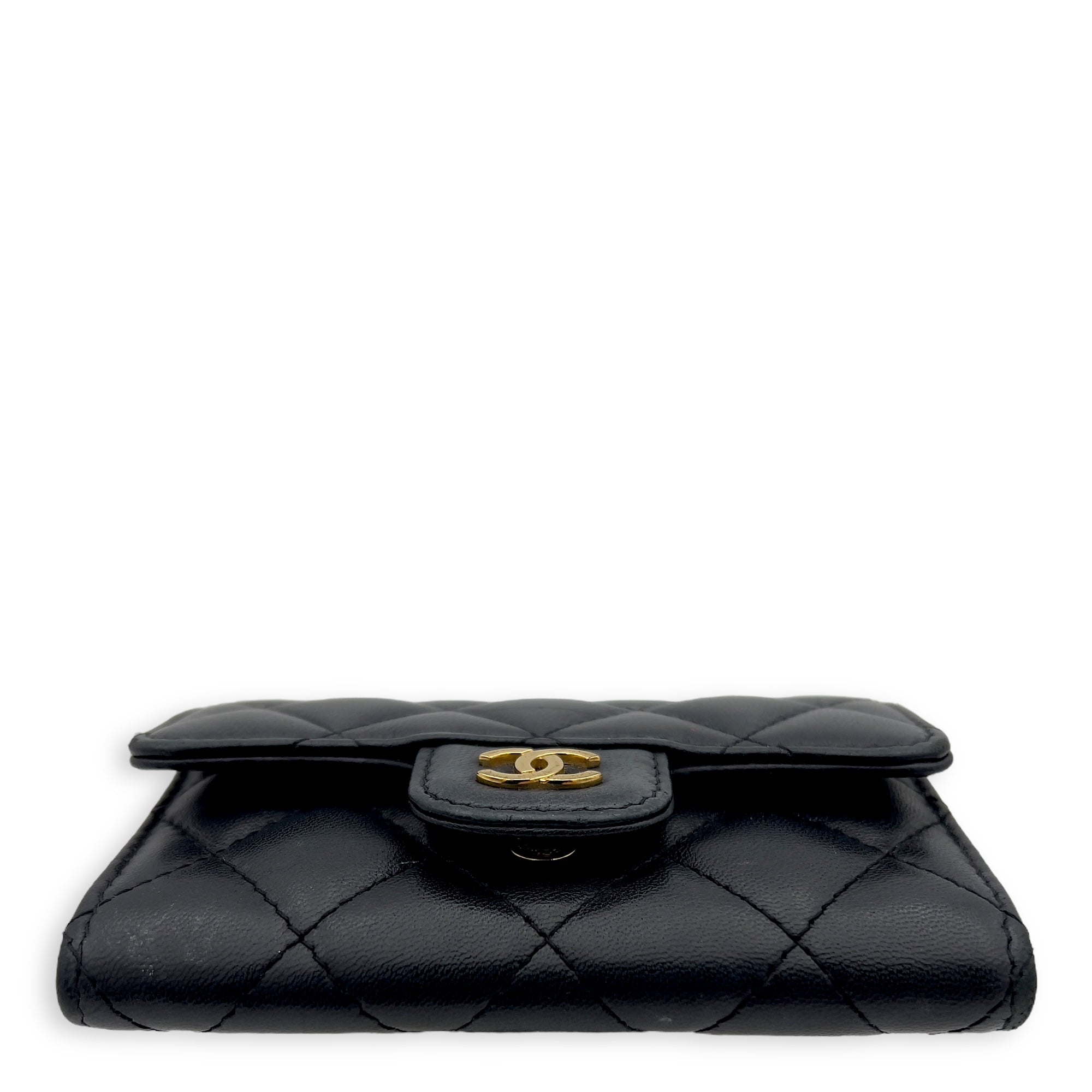 Chanel Classic Wallet Black in Lambskin, Gold hardware_7