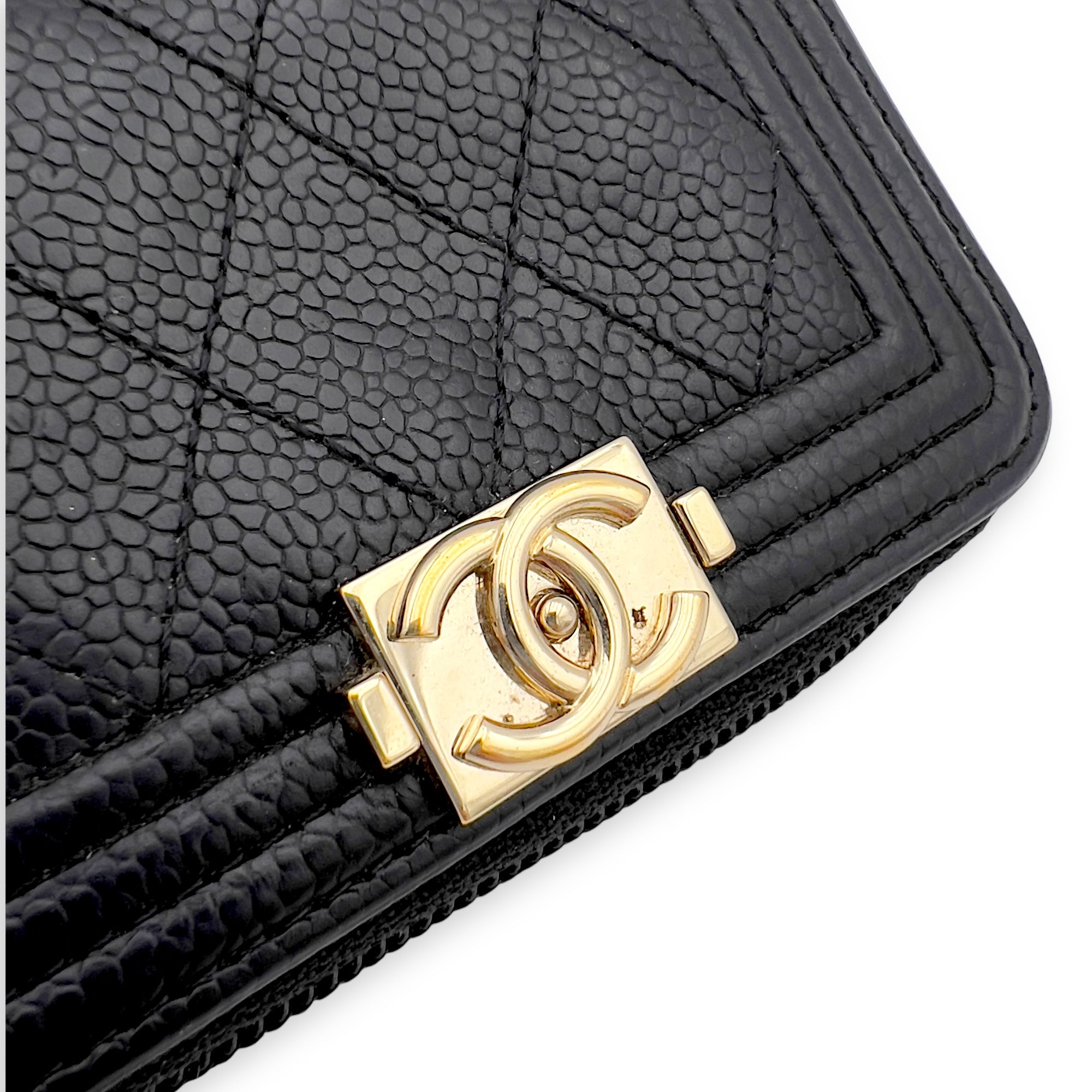 Chanel Boy Black Wallet in Caviar Leather, Gold hardware_3