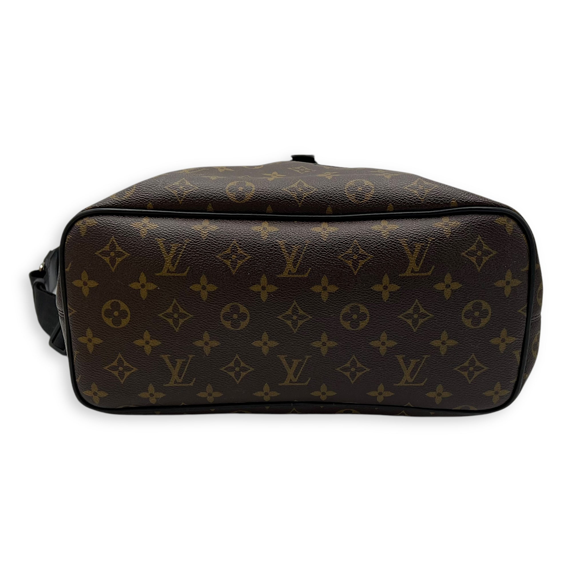 Louis Vuitton Macassar Brown Backpack in Monogram Coated Canvas, Gold hardware_5