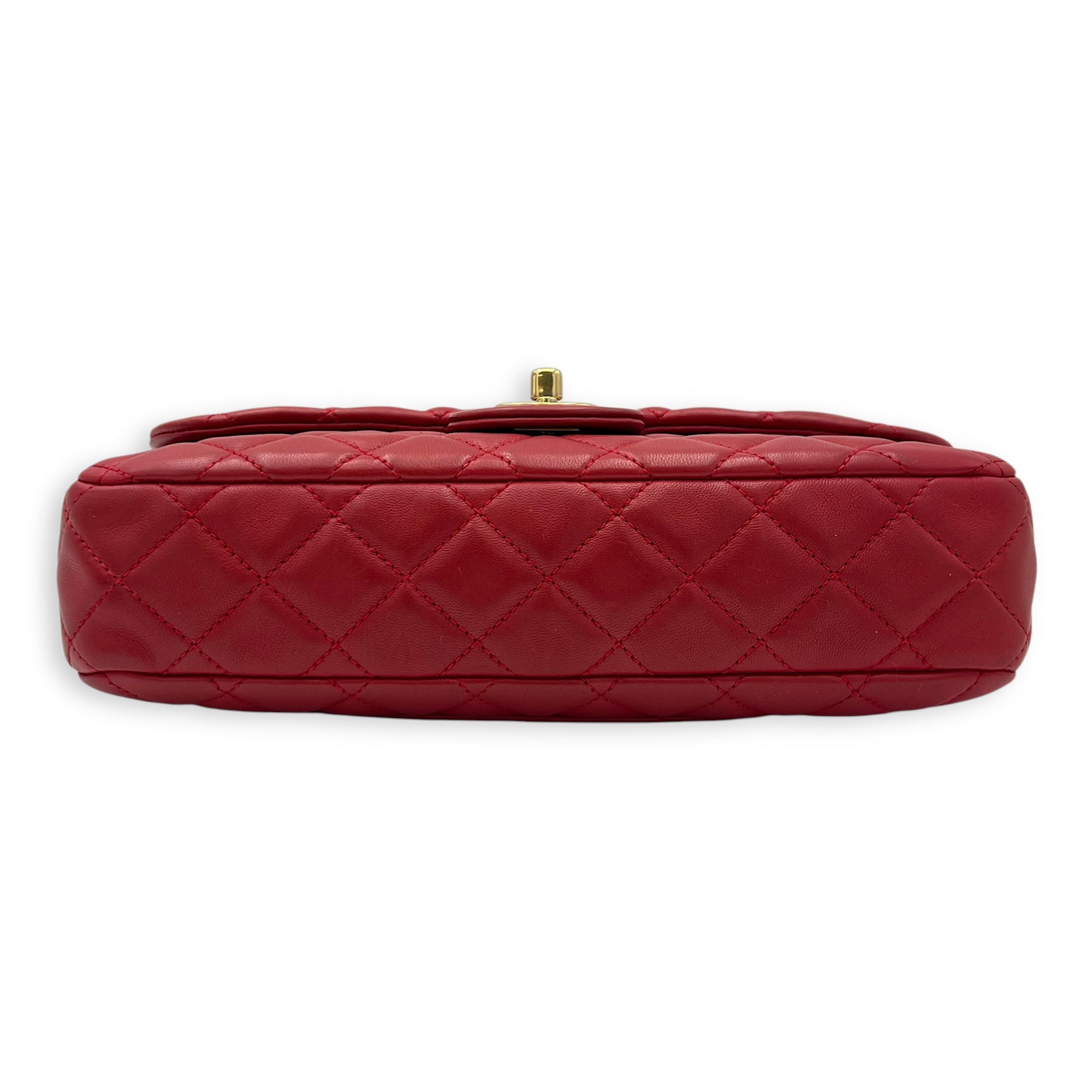 Chanel Cruise Charm Shoulder Bag Red in Lambskin, Gold hardware_5