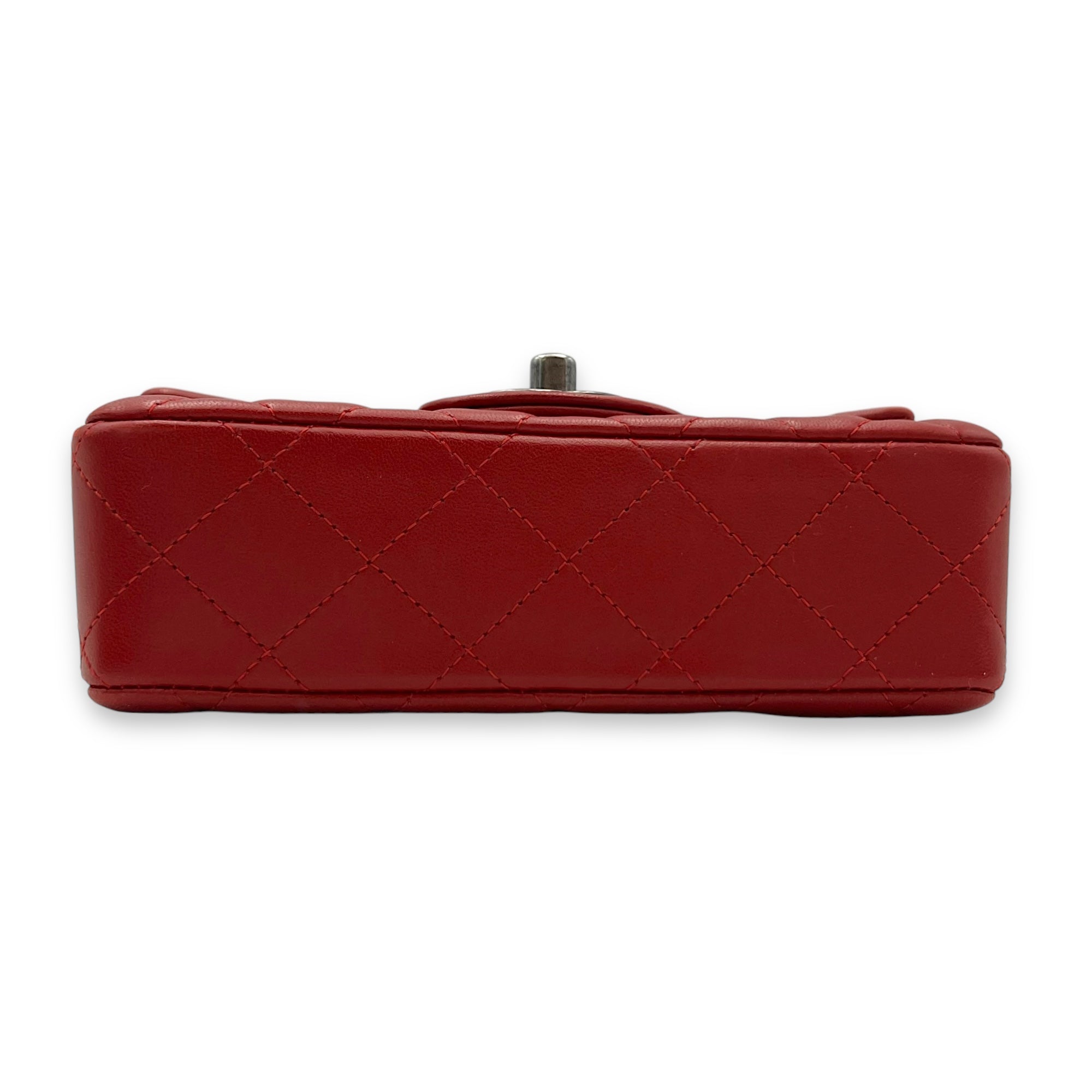 Chanel Classic Crossbody Bag Red in Lambskin, Ruthenium hardware_5