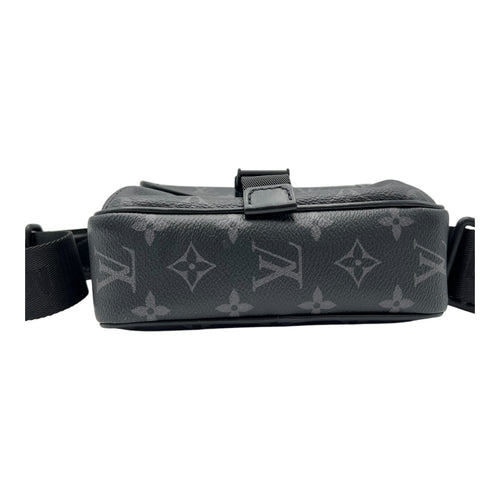 Louis Vuitton Getaway Eclipse Messenger in Monogram Coated Canvas, Black hardware_5