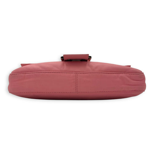 Fendi Baguette Shoulder Bag Pink in Calfskin, Silver hardware_5