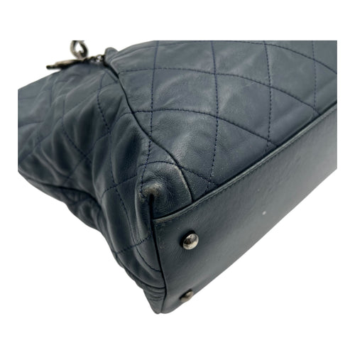 Chanel CC Shoulder Bag Blue in Calfskin, Ruthenium hardware_13