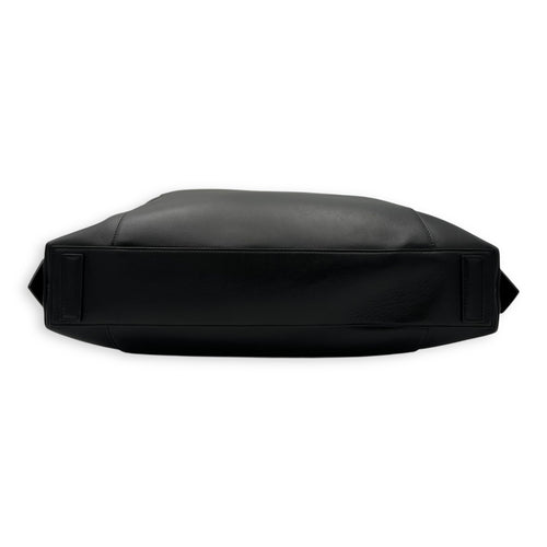 Givenchy Antigona Top Handle Bag Black in Calfskin, Silver hardware_5