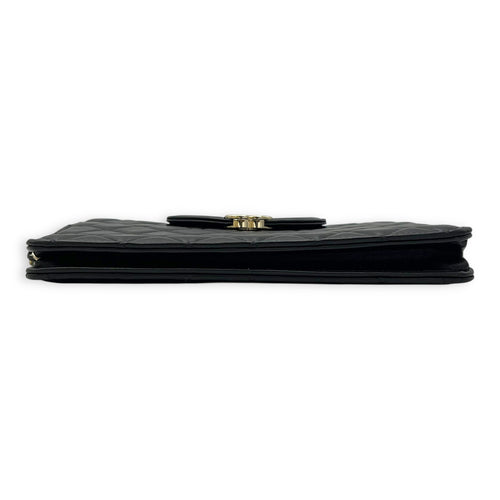 Chanel CC Clutch Black in Lambskin, Gold hardware_5