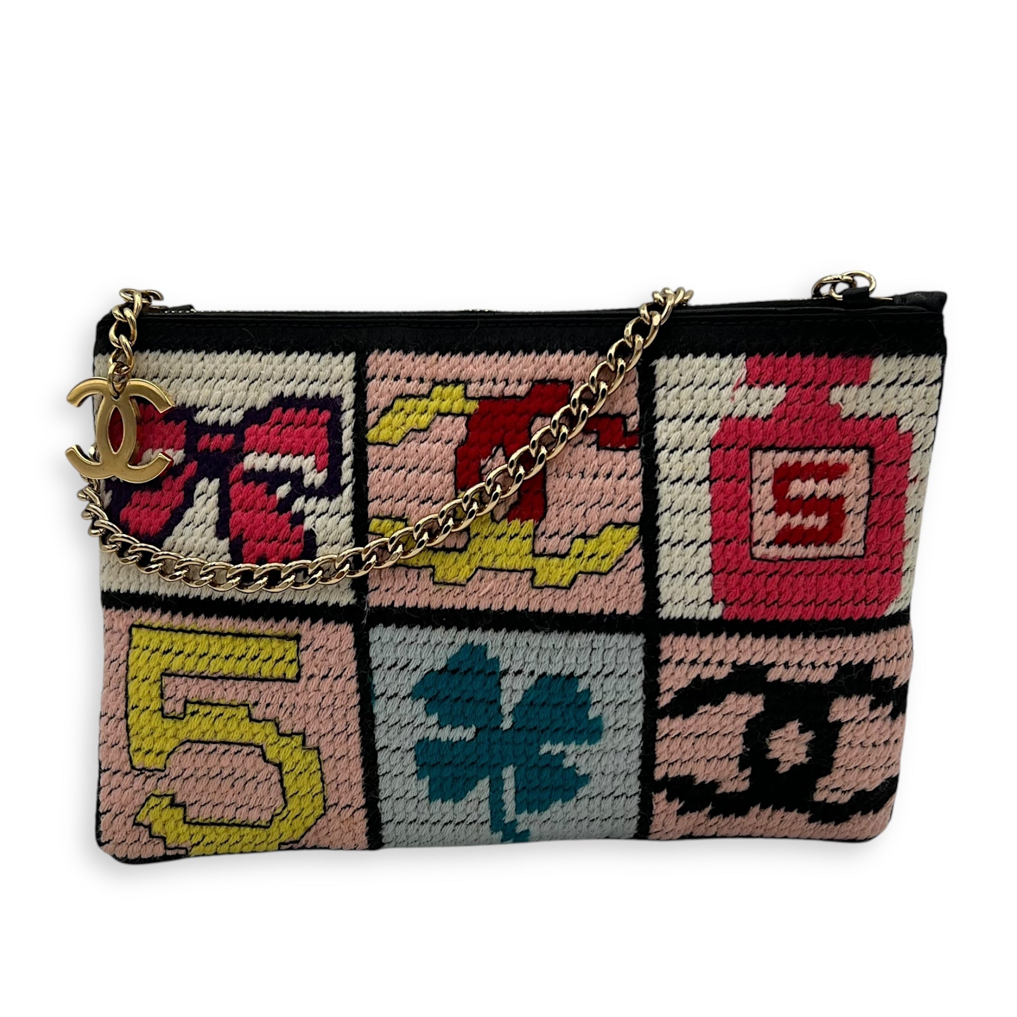 Chanel Patchwork Clutch Multi-colour in Knit, Gold hardware_10