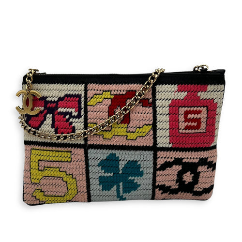 Chanel Patchwork Clutch Multi-colour in Knit, Gold hardware_10