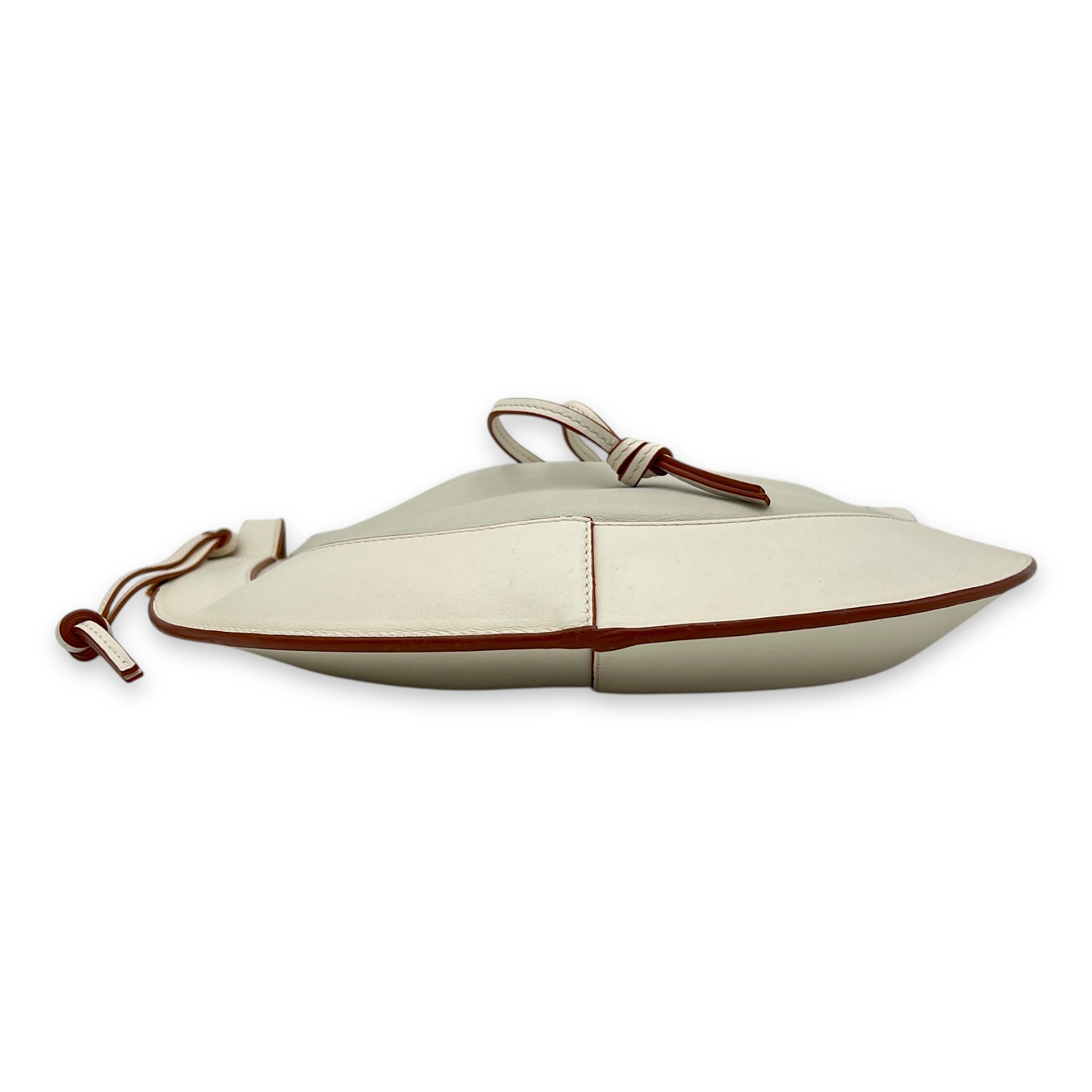 Loewe Horseshoe Crossbody Bag White in Calfskin, Gold hardware_5