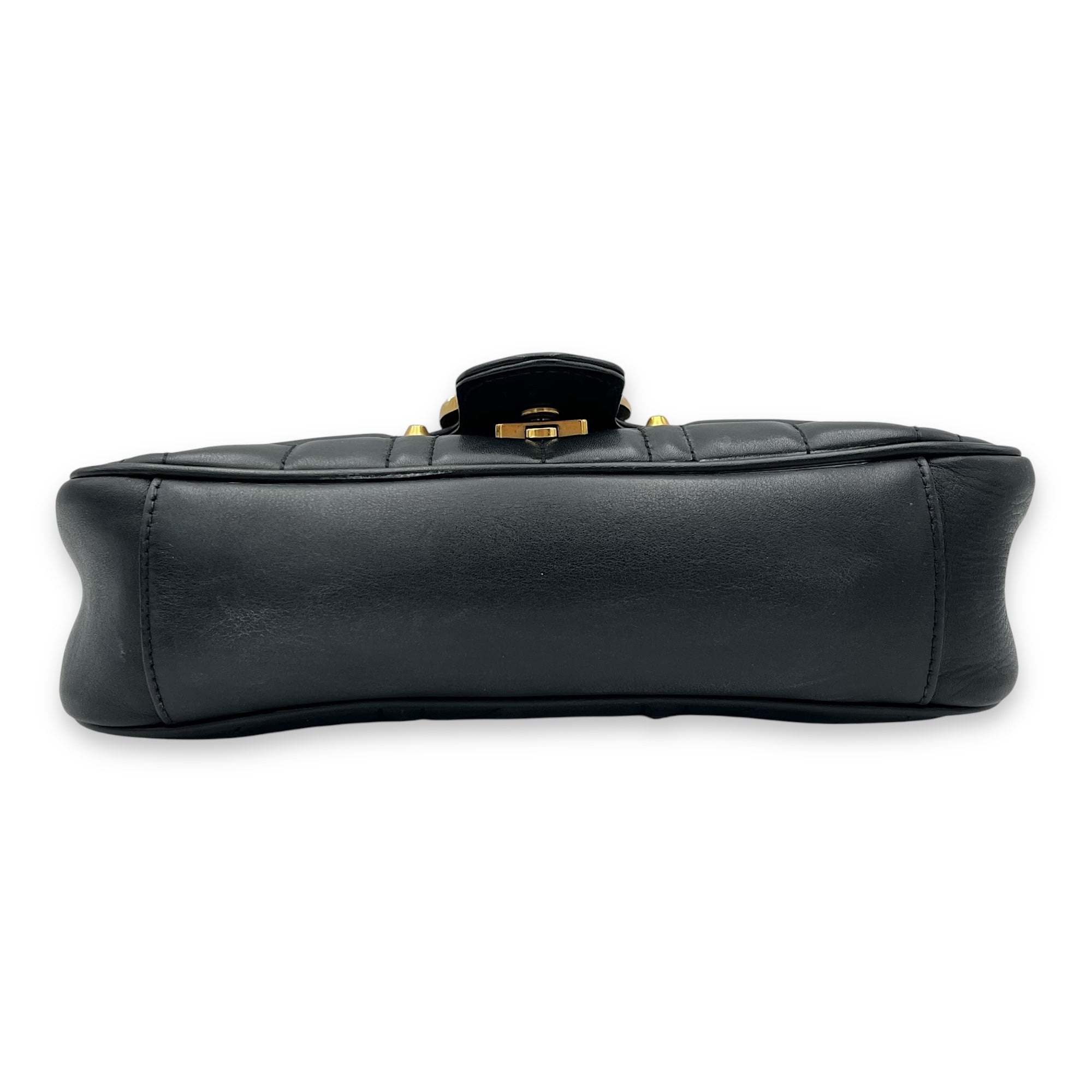 Gucci GG Marmont Shoulder Bag Black in Calfskin, Gold hardware_5