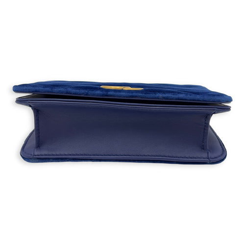 Gucci GG Marmont Mini Blue Crossbody Bag in Velvet, Gold hardware_4