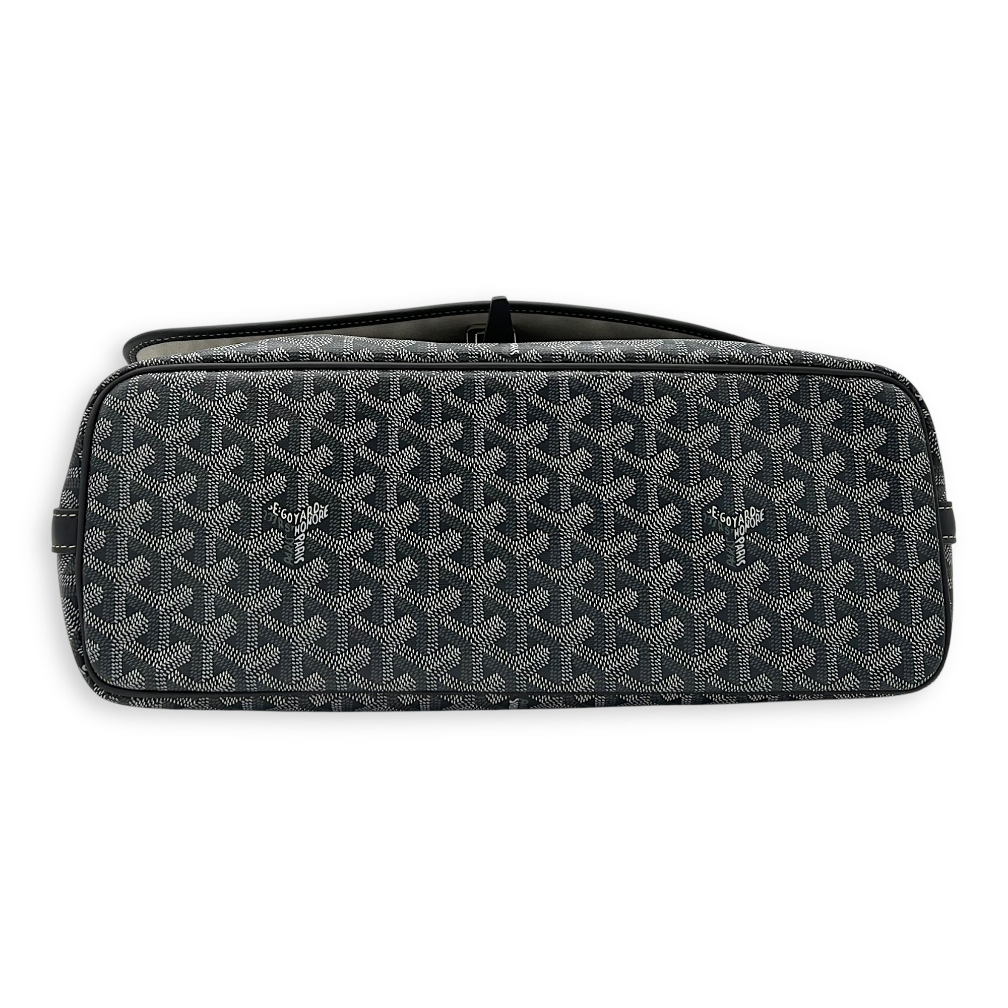 Goyard Capetien MM Grey Shoulder Bag in Coated Canvas, Silver hardware_5