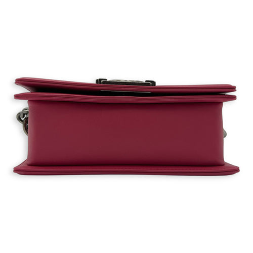 Chanel Boy Shoulder Bag Pink in Calfskin, Ruthenium hardware_5