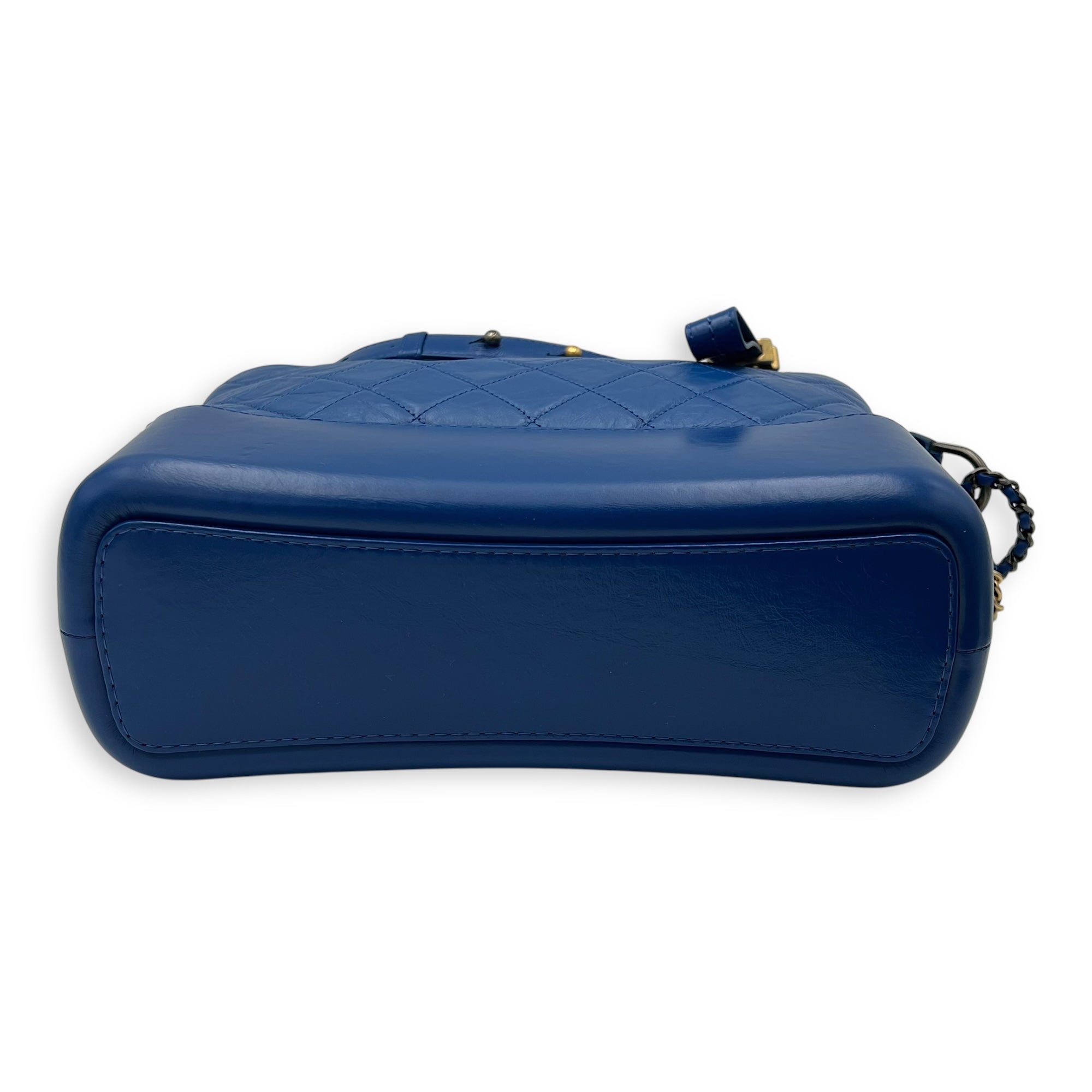 Chanel Gabrielle Shoulder Bag Medium Blue in Calfskin, Mixed hardware_5