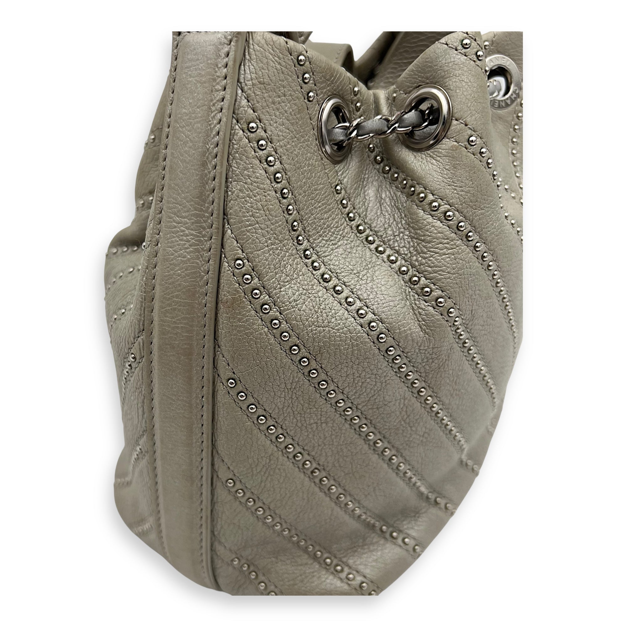 Chanel CC Chevron Bucket Bag Silver in Calfskin, Silver hardware_11