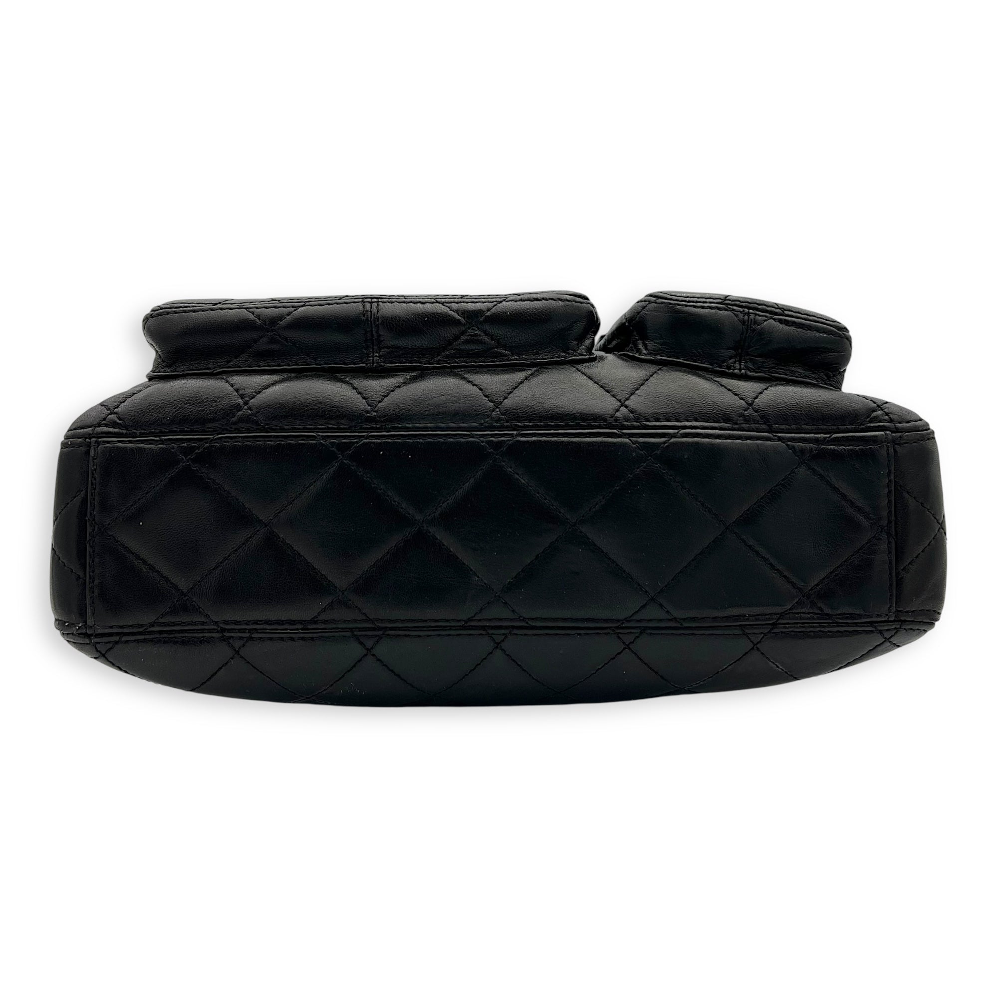Chanel Vintage Turnlock Shoulder Bag Black in Lambskin, Gold hardware_5