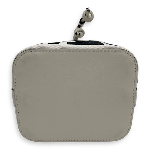 Fendi Mon Tresor White Bucket Bag in Canvas, Silver hardware_5