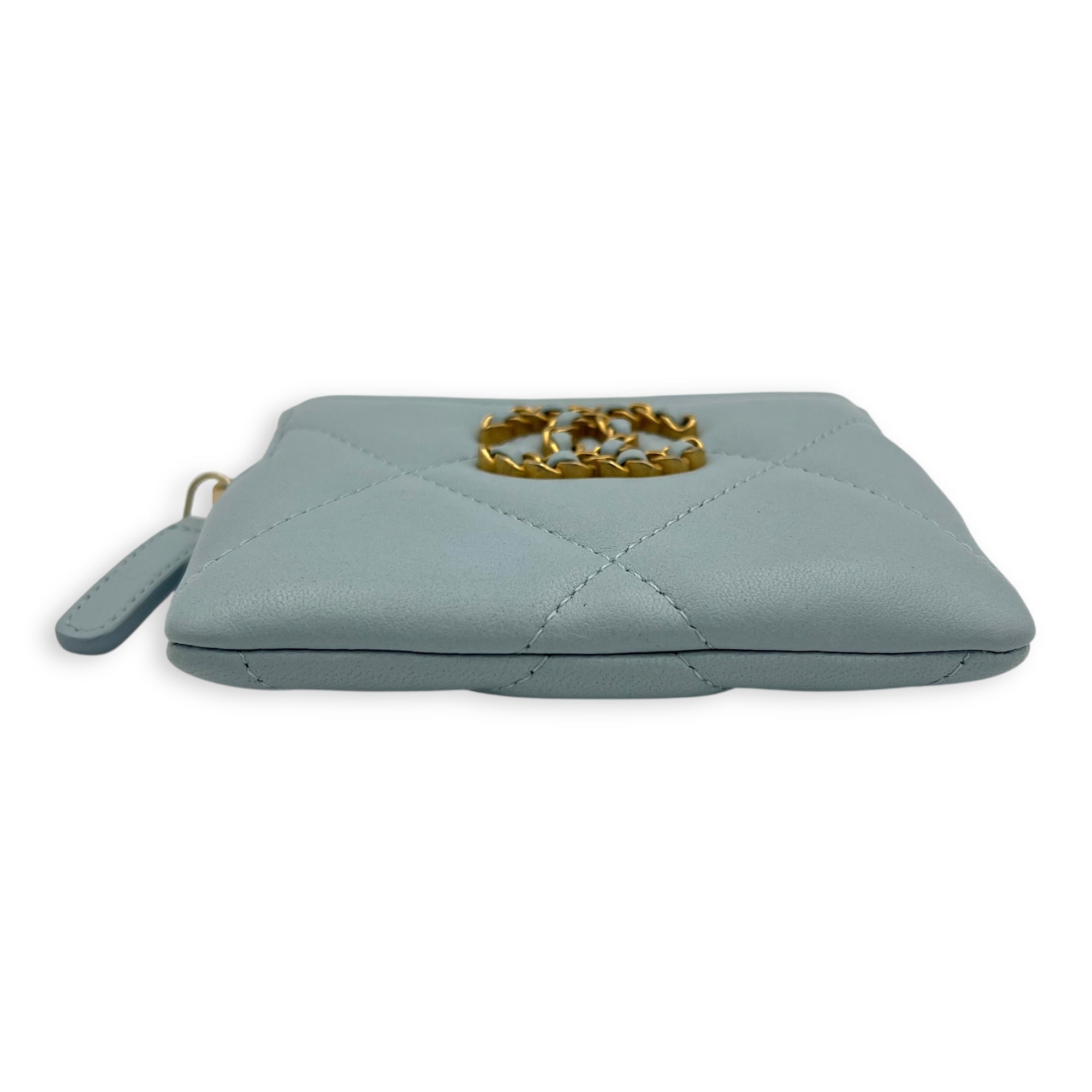 Chanel C19 Blue Card Holder in Lambskin, Gold hardware_5