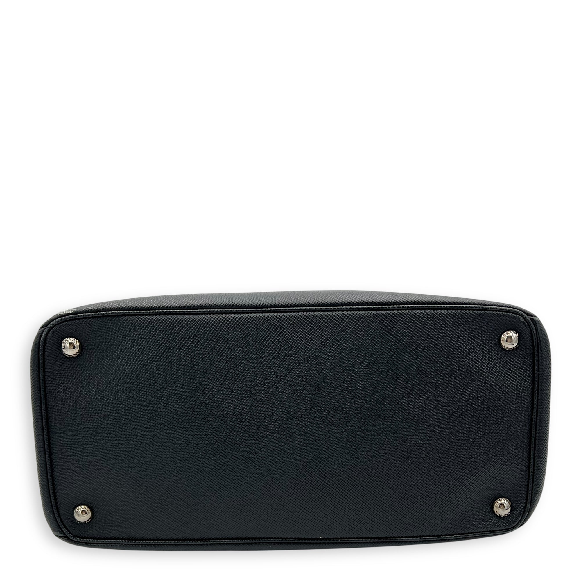 Prada 2 way turnlock bag Top Handle Bag Black in Saffiano Leather, Silver hardware_5