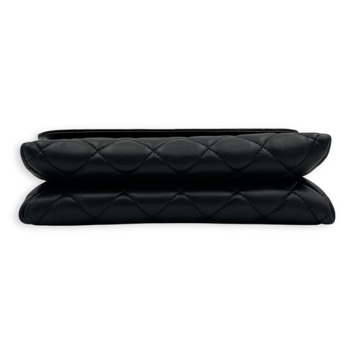 Chanel CC Wristlet Black in Lambskin, Gold hardware_5