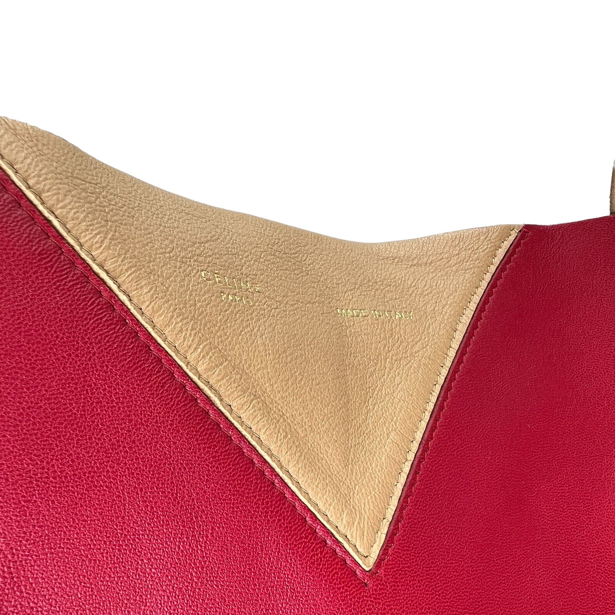 Horizontal M Red Tote Bag in Calfskin, Gold hardware