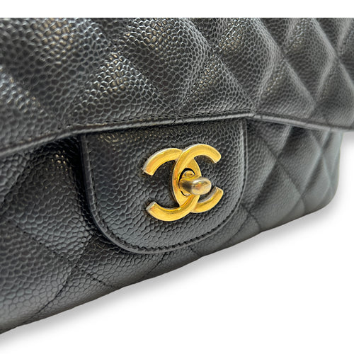 Classic Jumbo Black Shoulder Bag in Caviar Leather, Gold hardware