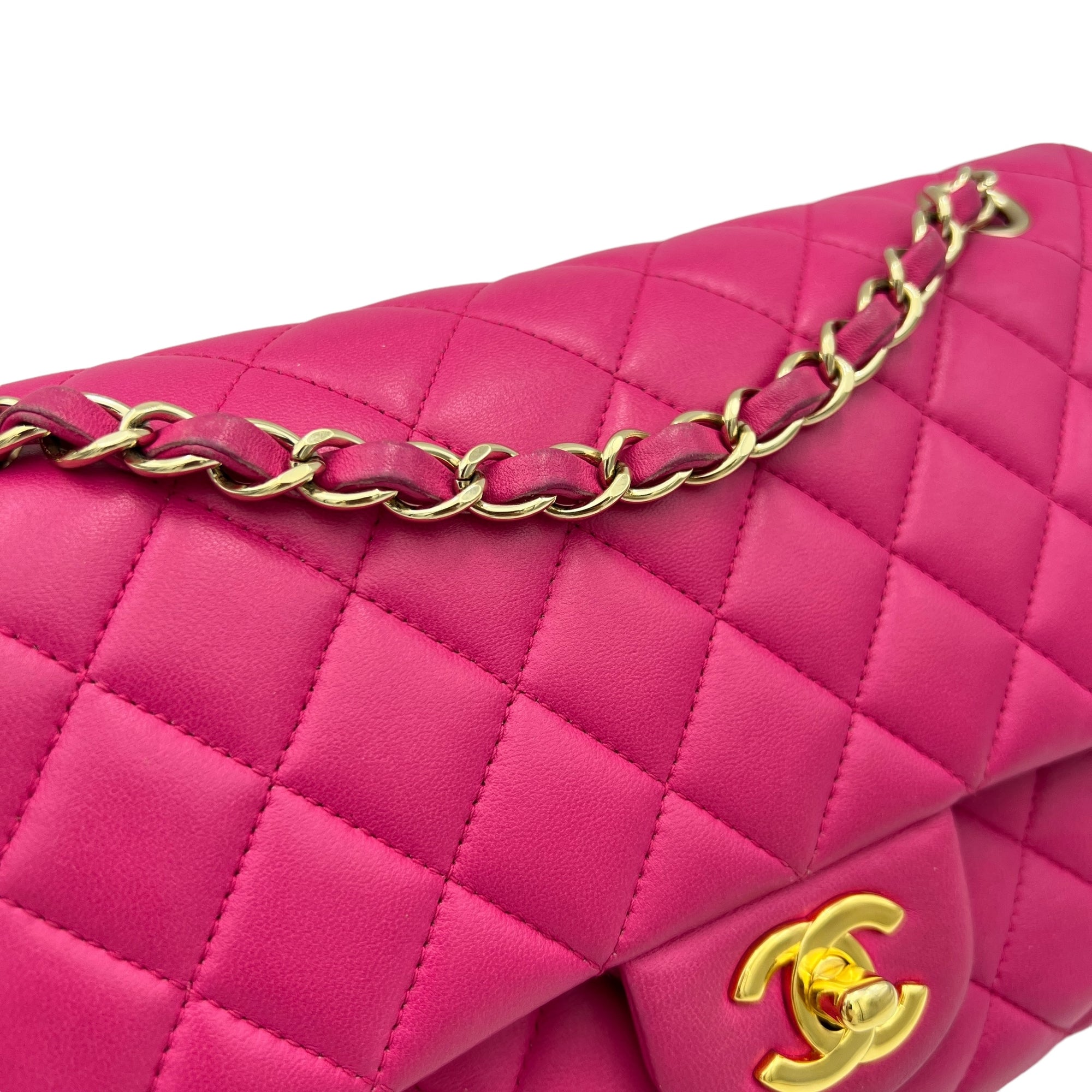 Classic Shoulder Bag Medium Fuschia Hot Pink in Lambskin , Gold Hardware