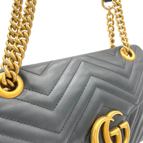 GG Marmont Black Shoulder Bag in Calfskin, Gold hardware