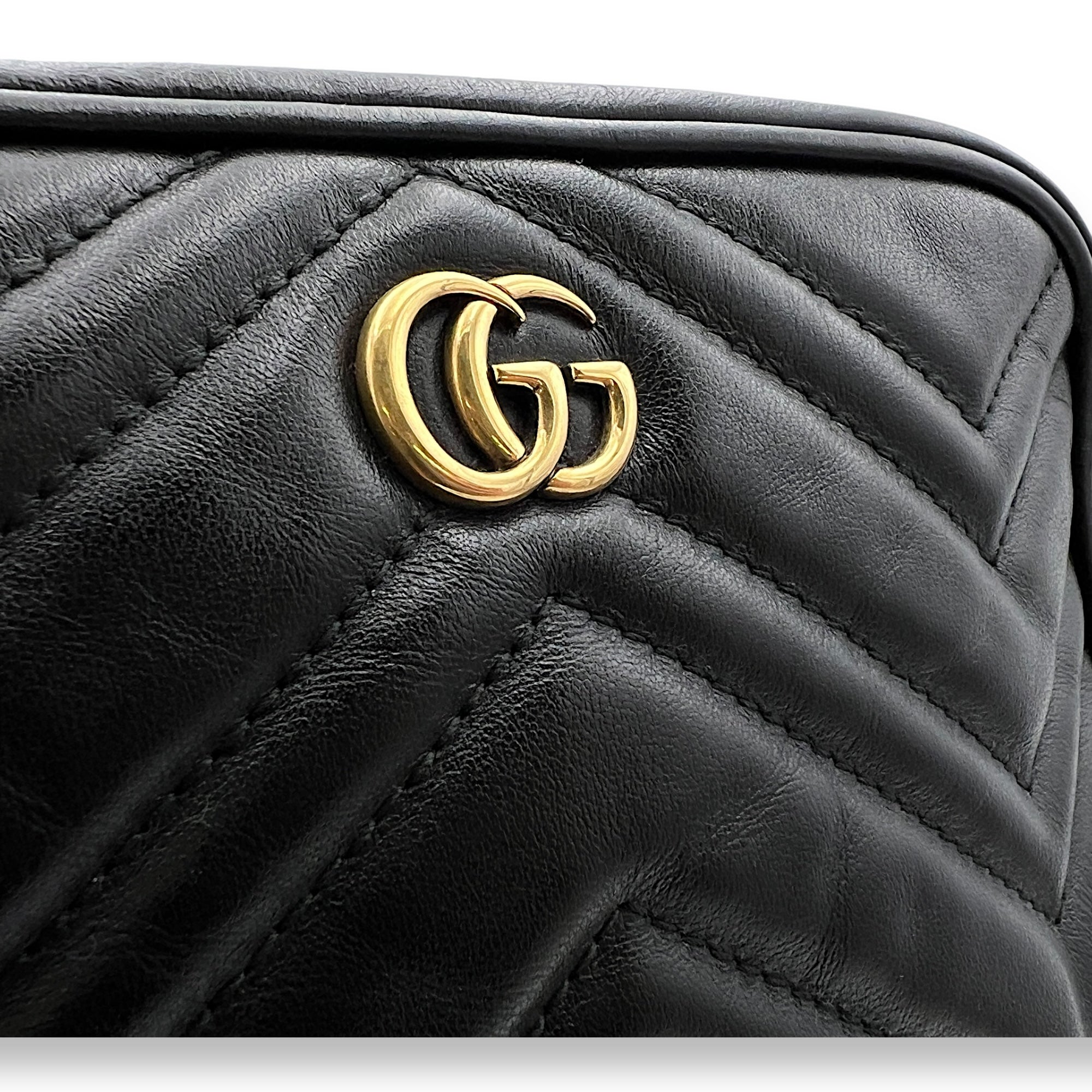 GG Marmont Black Crossbody Bag in Calfskin, Gold hardware