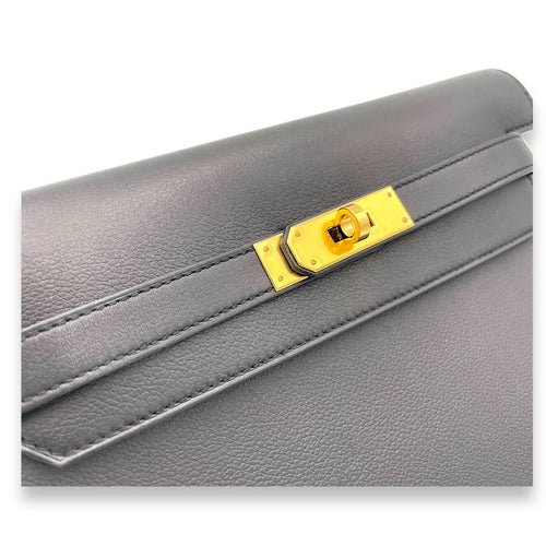 Kelly Depeches Black in Calfskin, Gold hardware