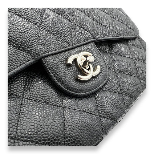 Classic Double Jumbo Black Shoulder Bag in Caviar Leather, Silver hardware