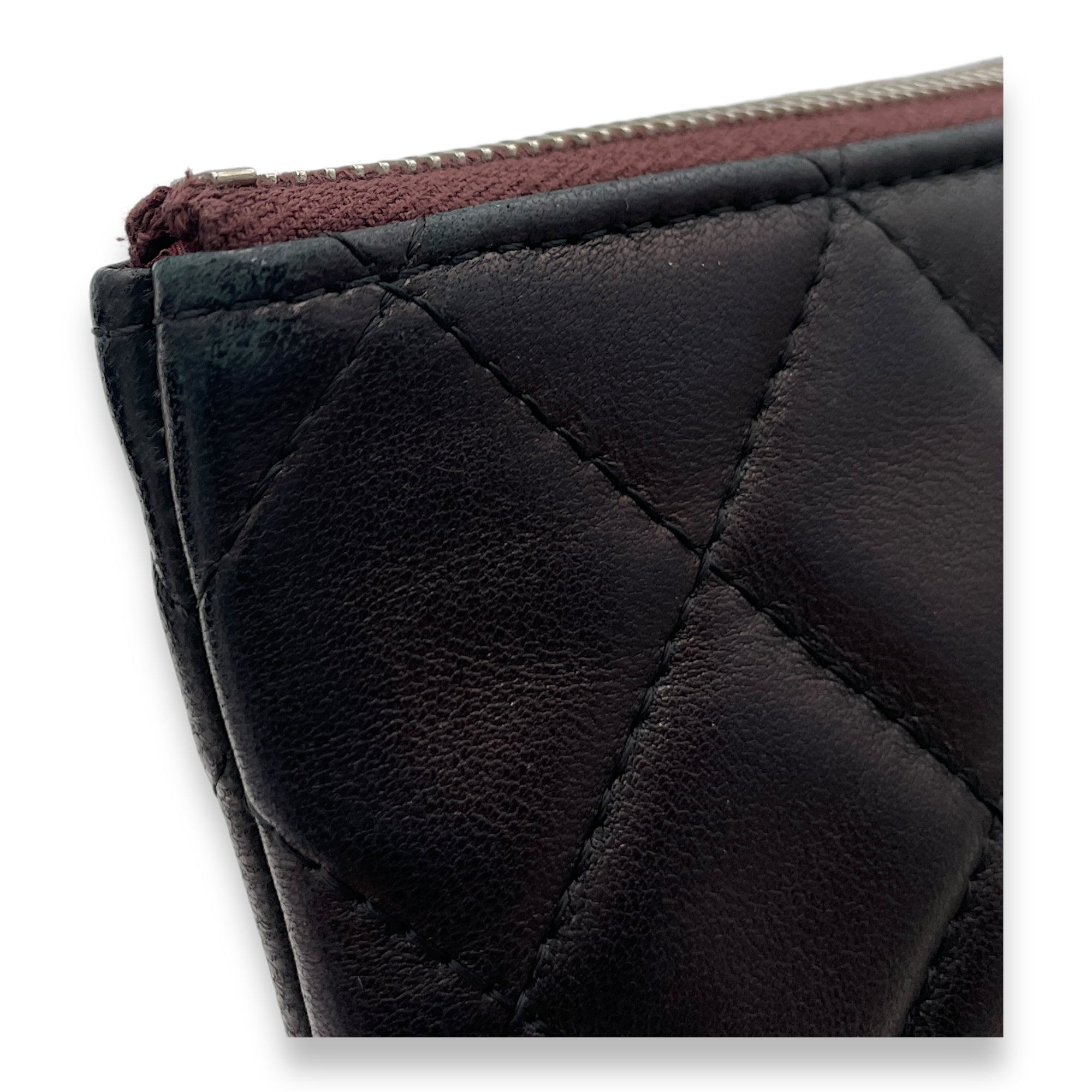 Classic Black O Case Pouch in Lambskin, Silver hardware