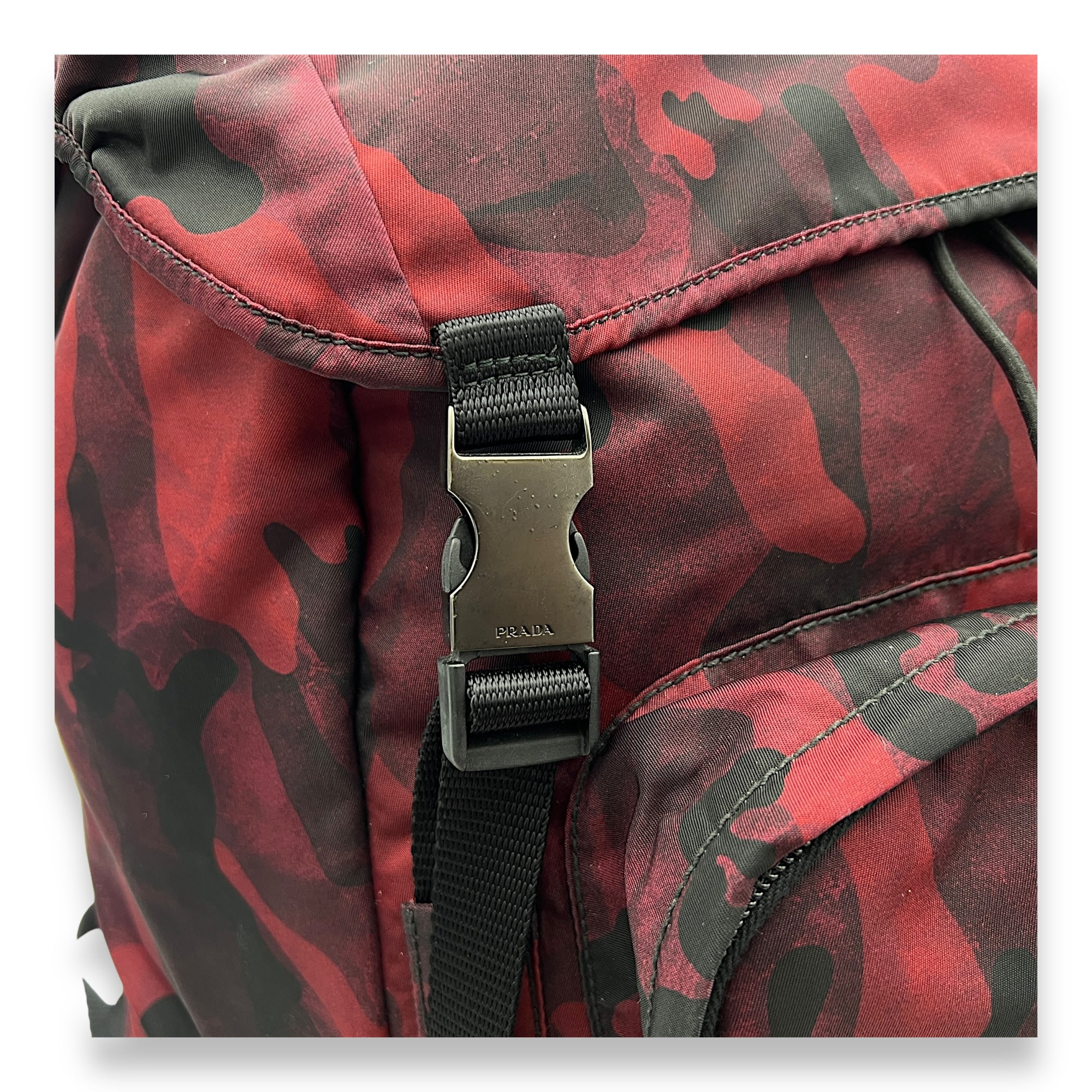 Camouflage Backpack Red in Nylon, Gunmetal hardware