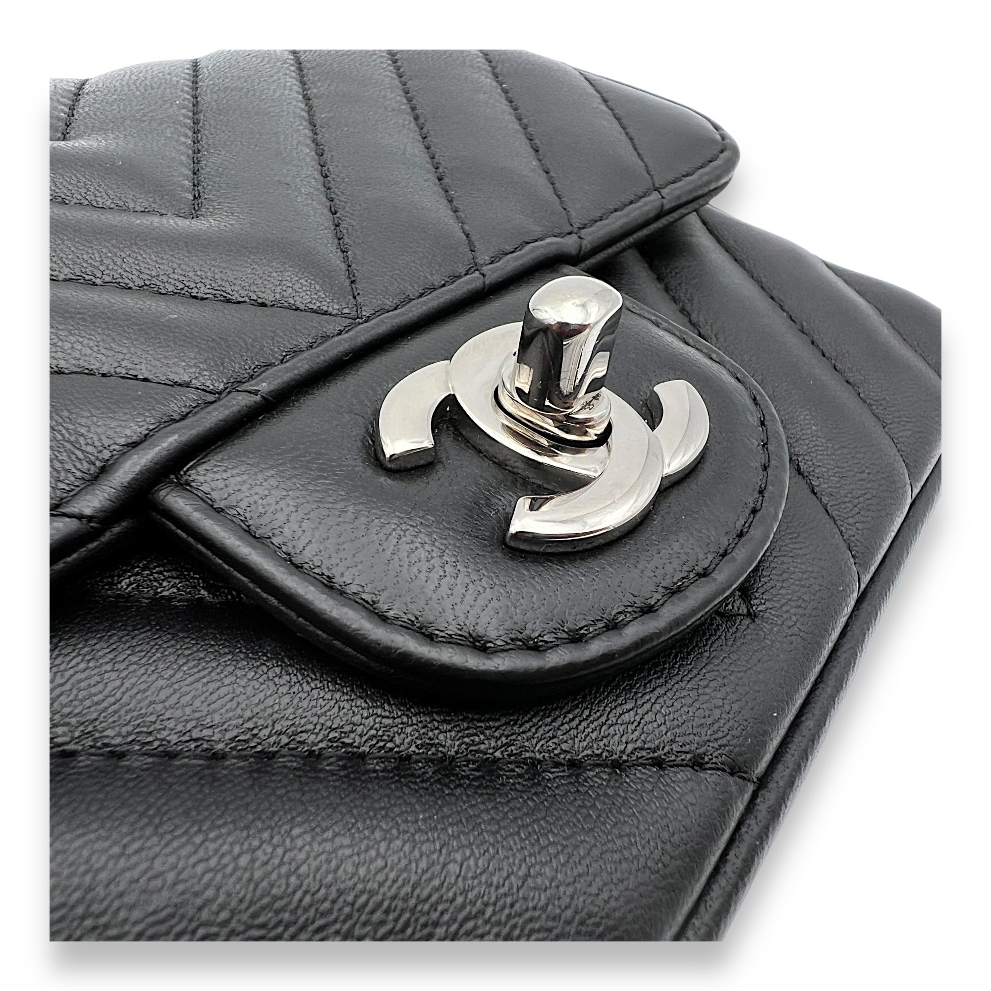 Chevron Crossbody Bag Mini Black in Lambskin, Silver hardware