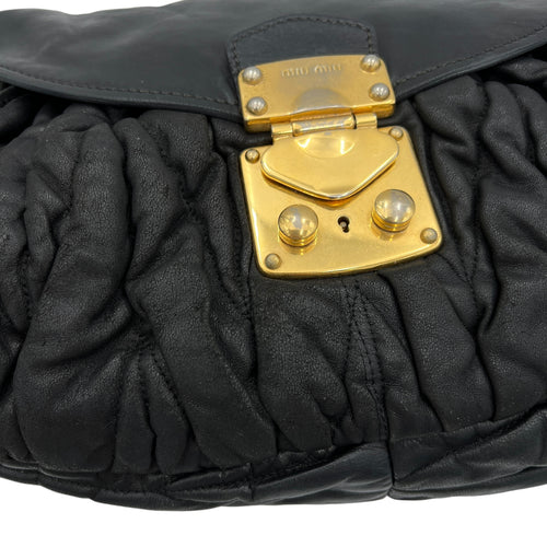 Matelassé Shoulder Bag Black in Lambskin, Gold hardware