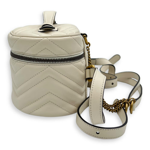 Gucci GG Marmont Backpack White in Calfskin, Gold hardware_4