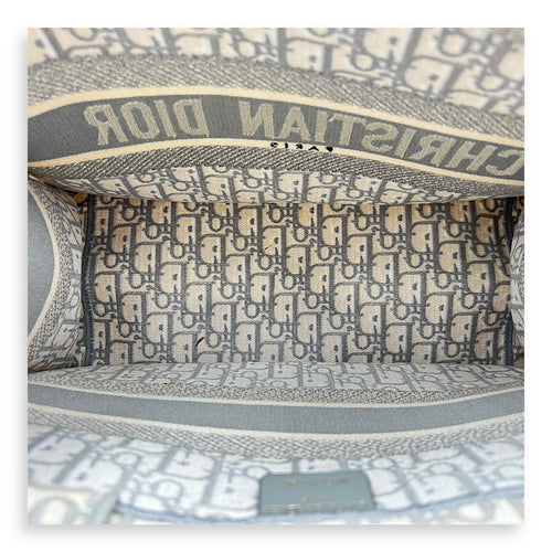 Christian Dior Book Tote Medium Grey Top Handle Bag in Jacquard_6