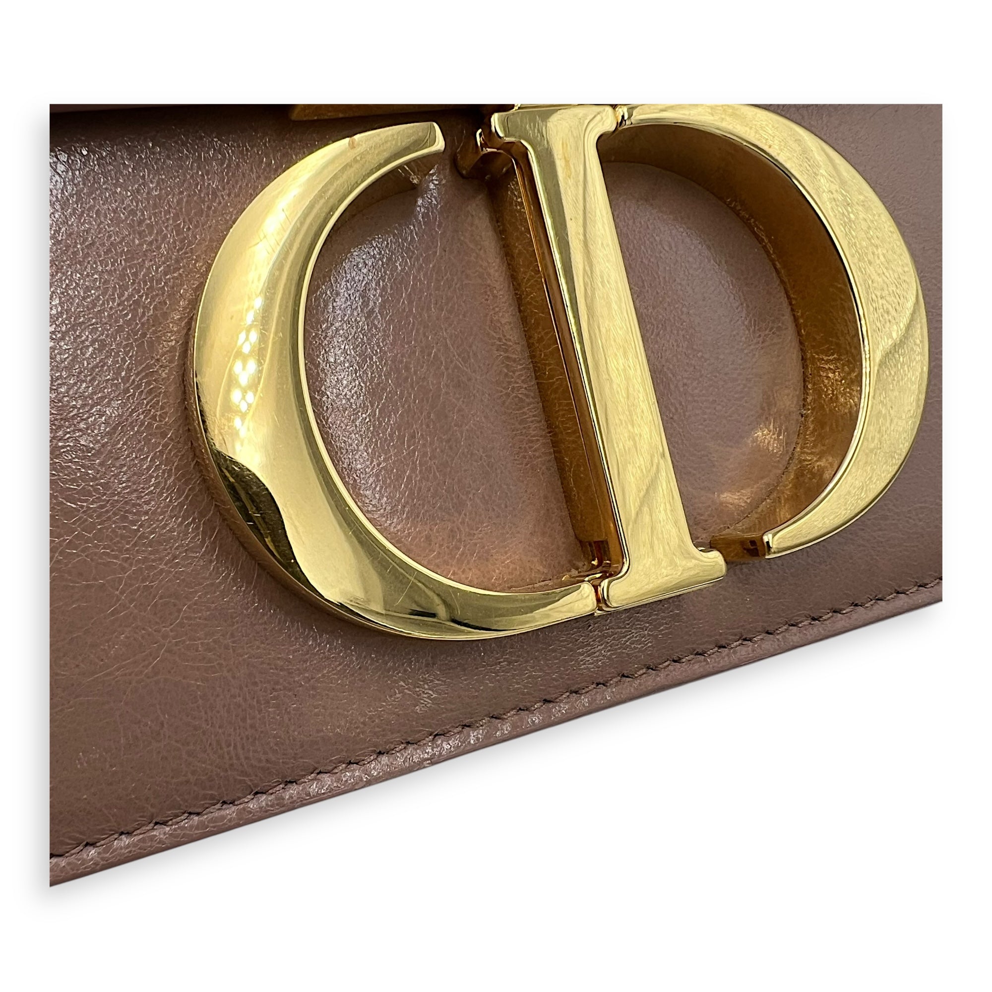Christian Dior  30 Montaigne Medium Shoulder bag in Calfskin, Gold Hardware_8