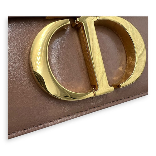 Christian Dior  30 Montaigne Medium Shoulder bag in Calfskin, Gold Hardware_8