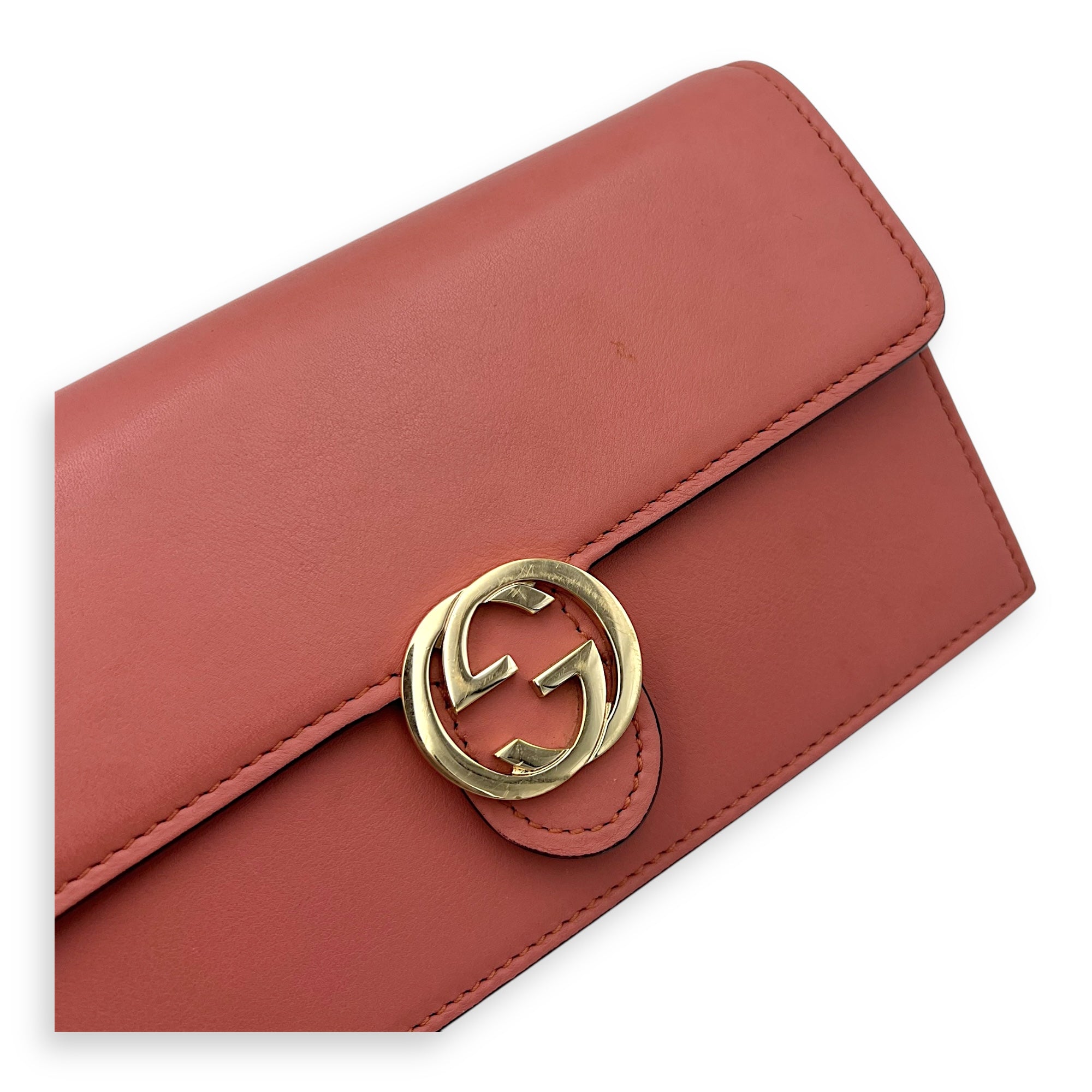 Gucci Interlocking G Crossbody Bag Red in Calfskin, Gold hardware_6