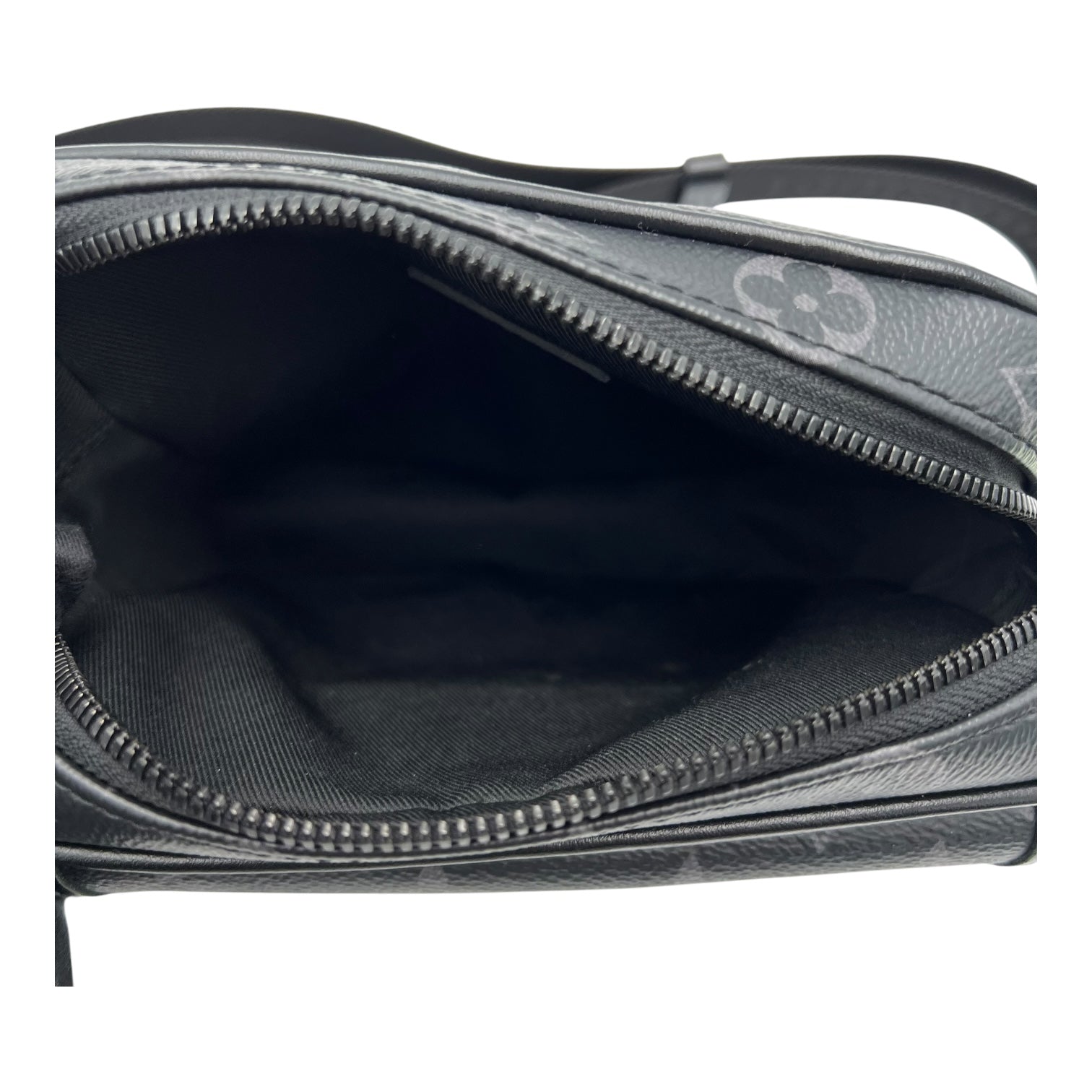 Louis Vuitton Getaway Eclipse Messenger in Monogram Coated Canvas, Black hardware_6