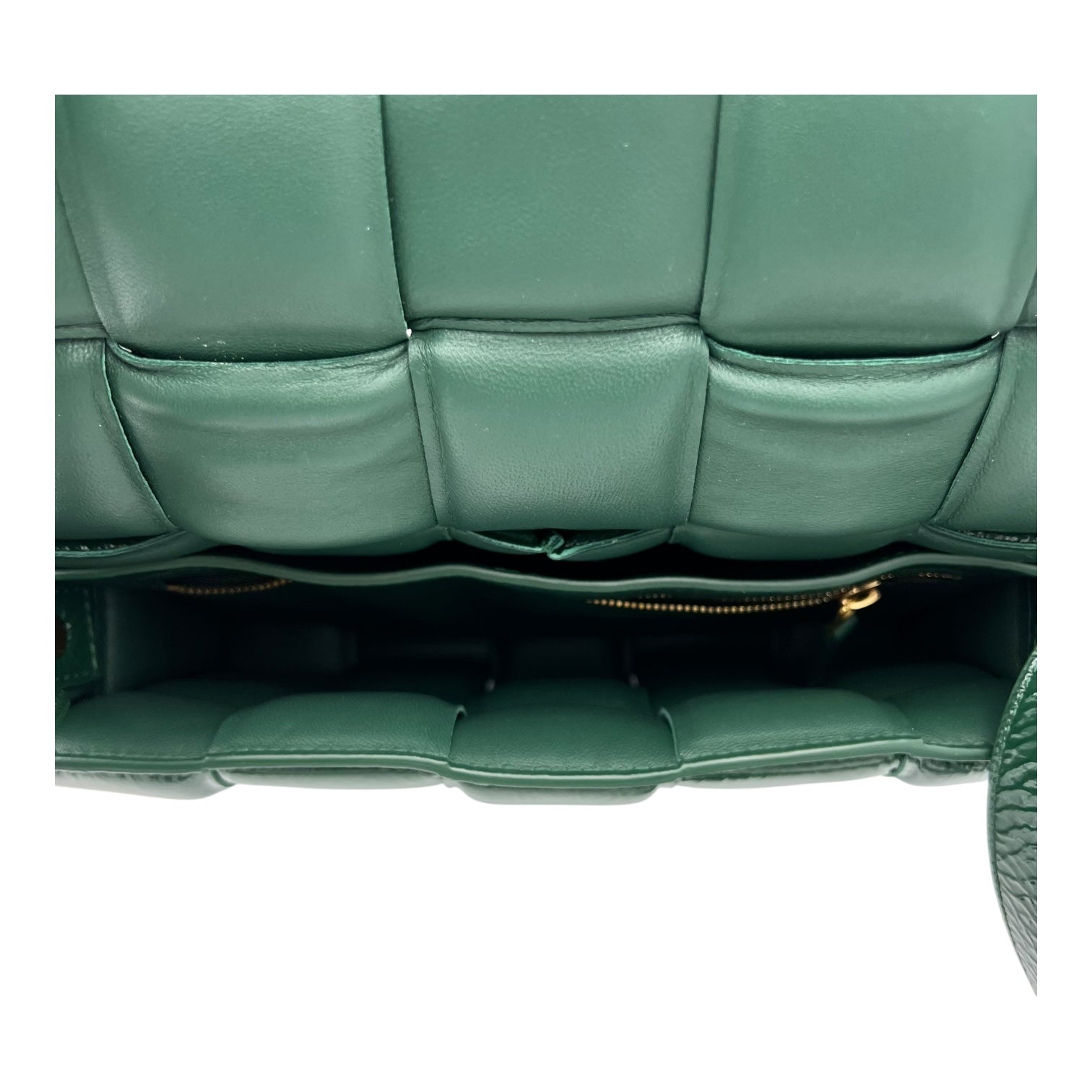 Bottega Veneta Cassette Shoulder Bag Green in Patent Leather, Gold hardware_6