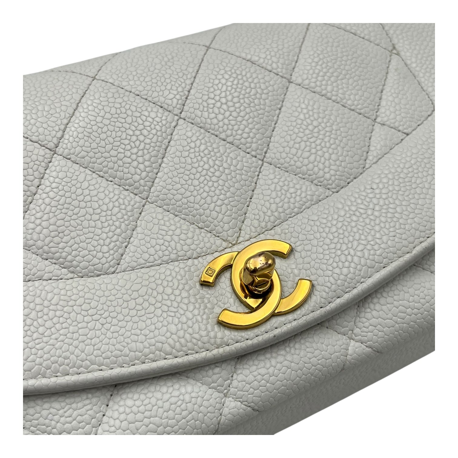 Chanel Diana Shoulder Bag White in Caviar Leather, Gold hardware_6
