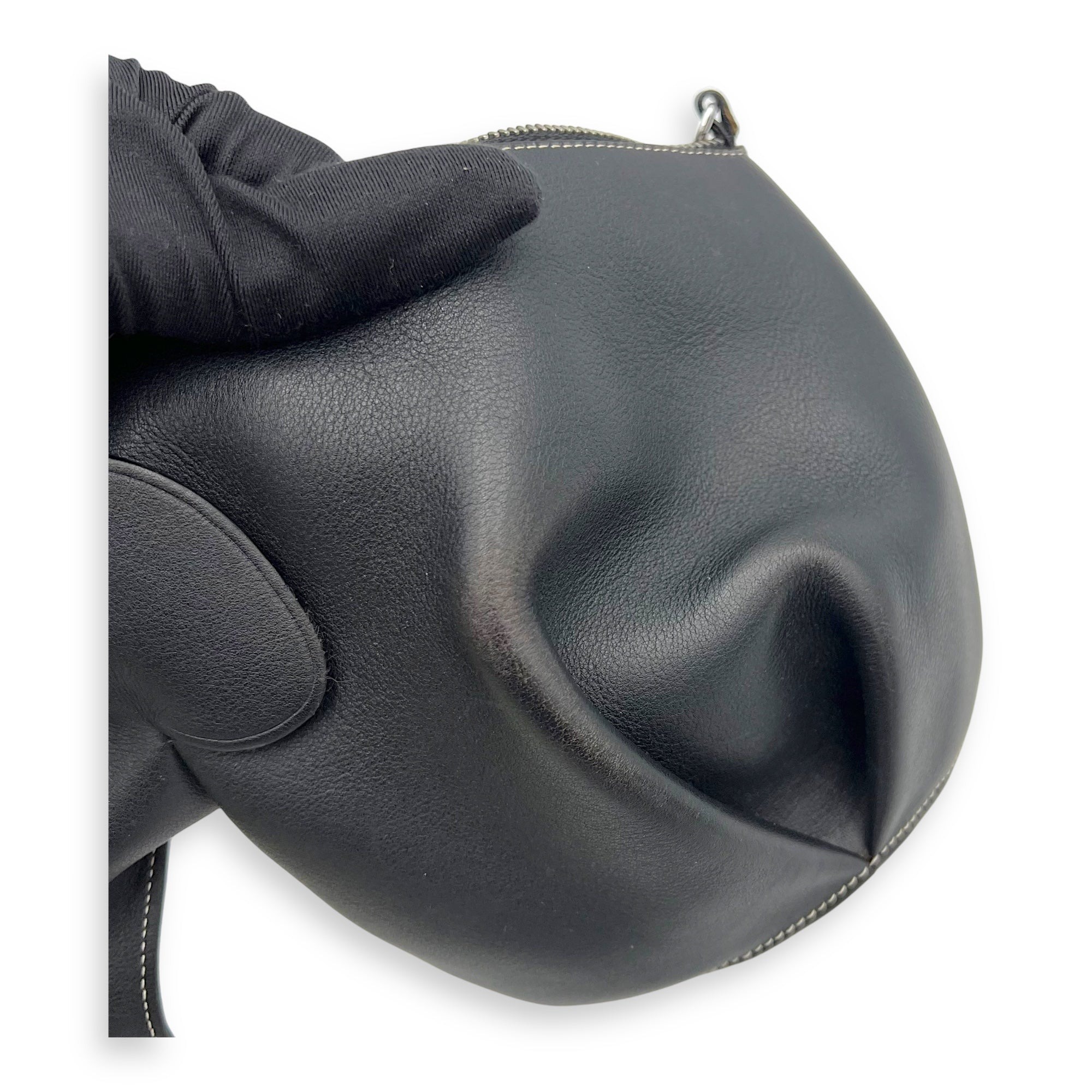 Loewe Elephant Crossbody Bag Black in Calfskin, Silver hardware_6