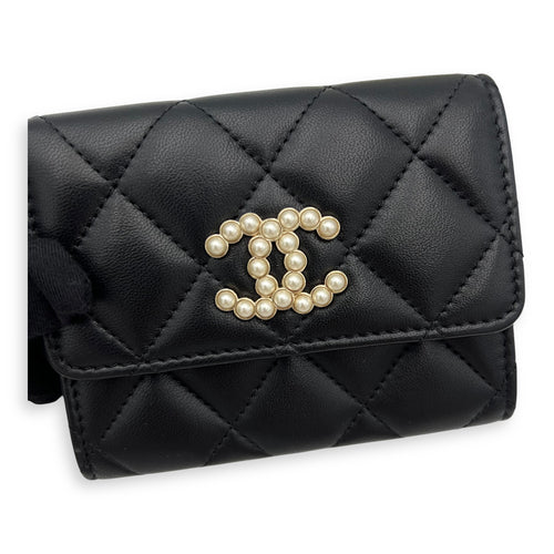 Chanel Pearl wallet Wallet Small Black in Lambskin, Gold hardware_7