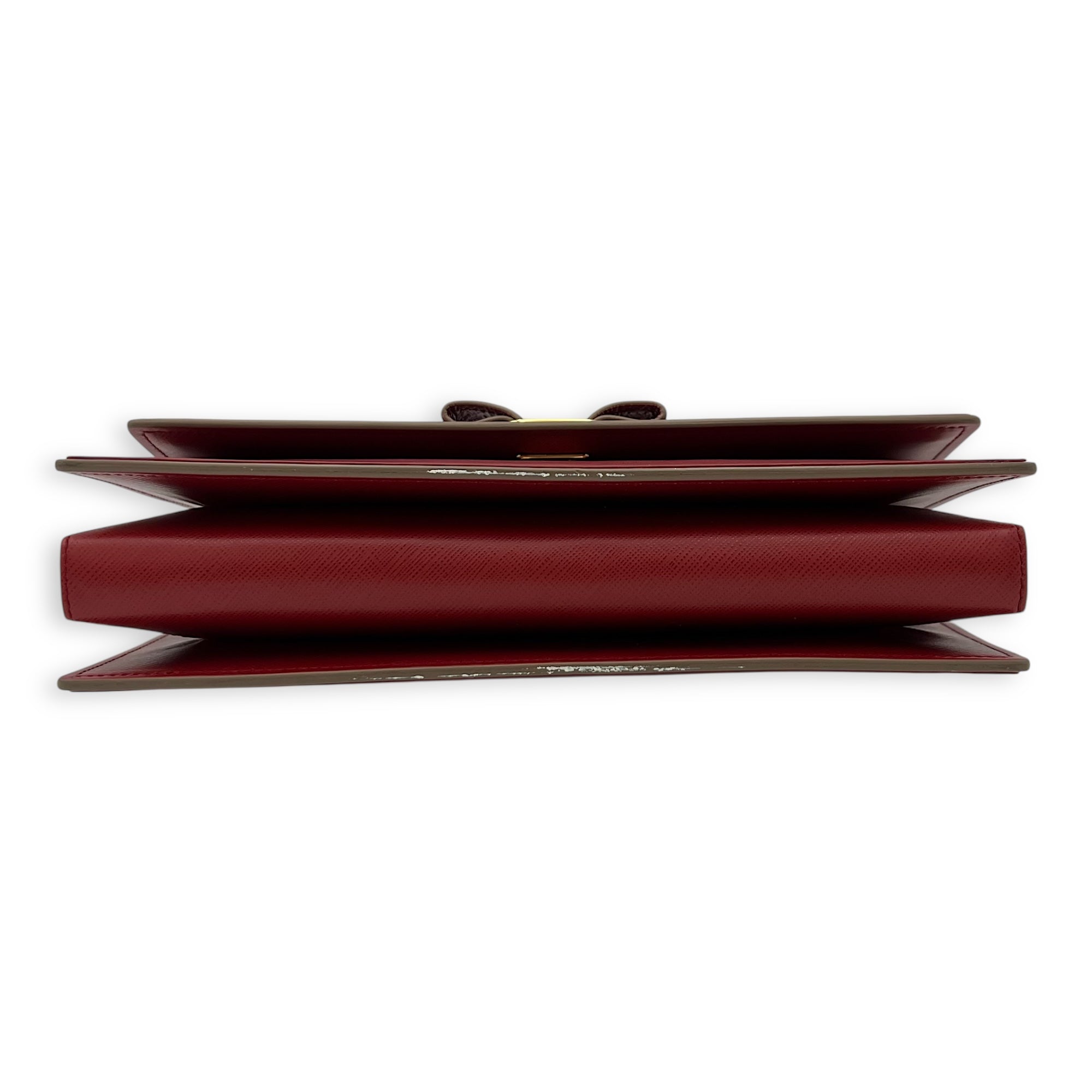 Salvatore Ferragamo Vara Bow Shoulder Bag Red in Calfskin, Gold hardware_5