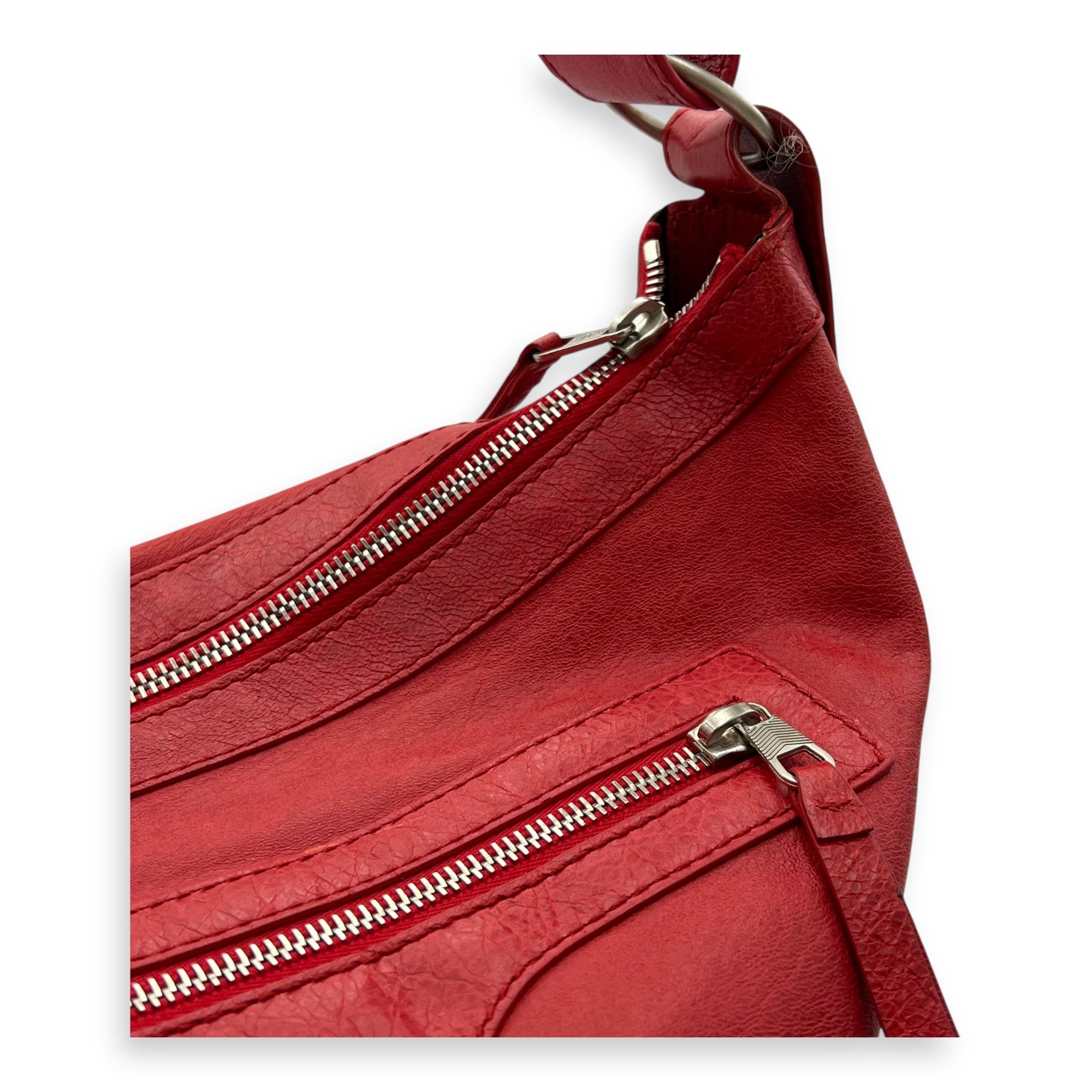 Balenciaga Vara Shoulder Bag Red in Distressed Leather, Silver hardware_6