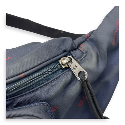 Balenciaga Logo Belt Bag Black in Nylon, Silver hardware_6