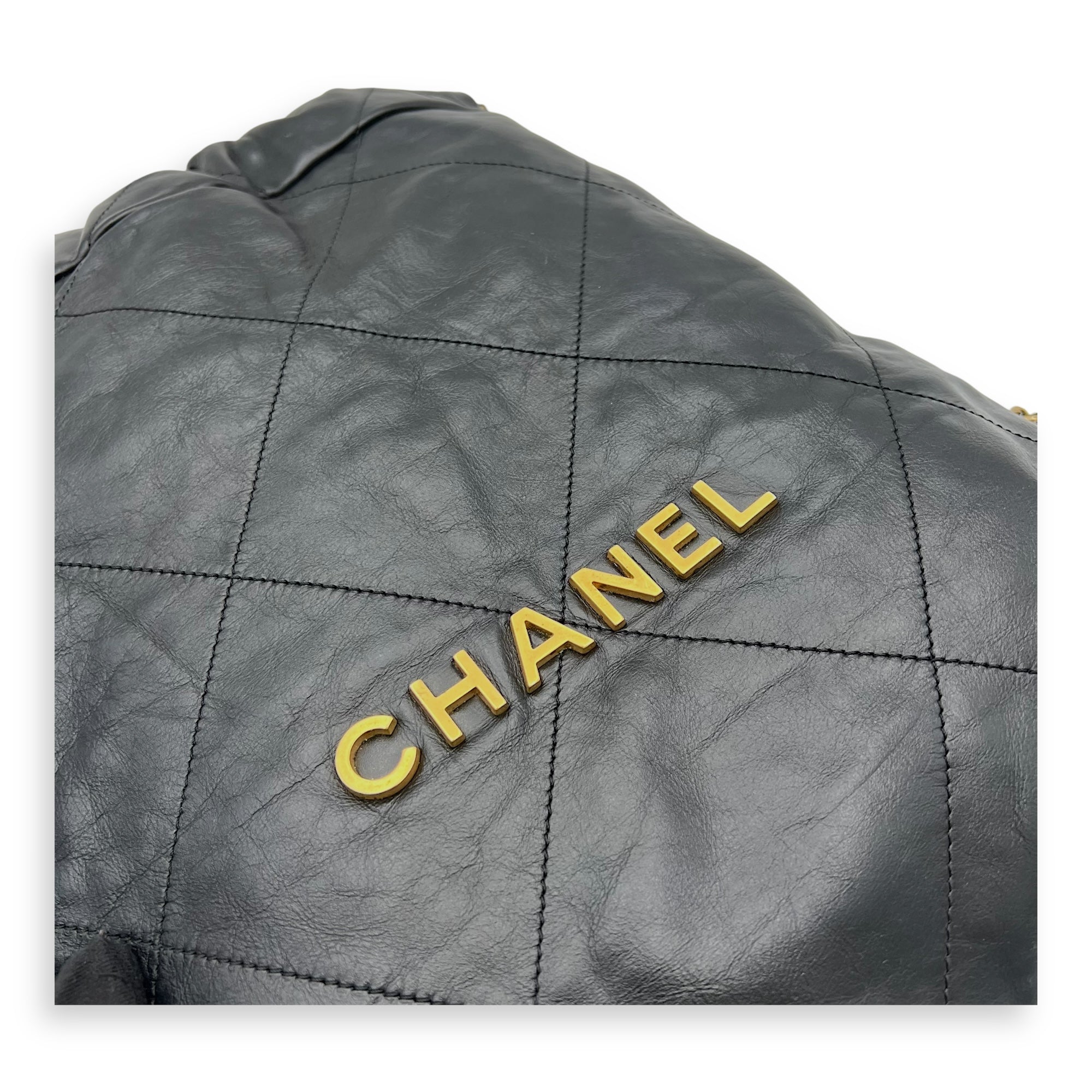 Chanel Chanel 22 Black Backpack in Calfskin, Gold hardware_6